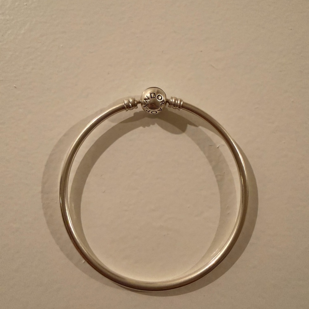 Pandora Moments Bangle - Picture 5 of 5
